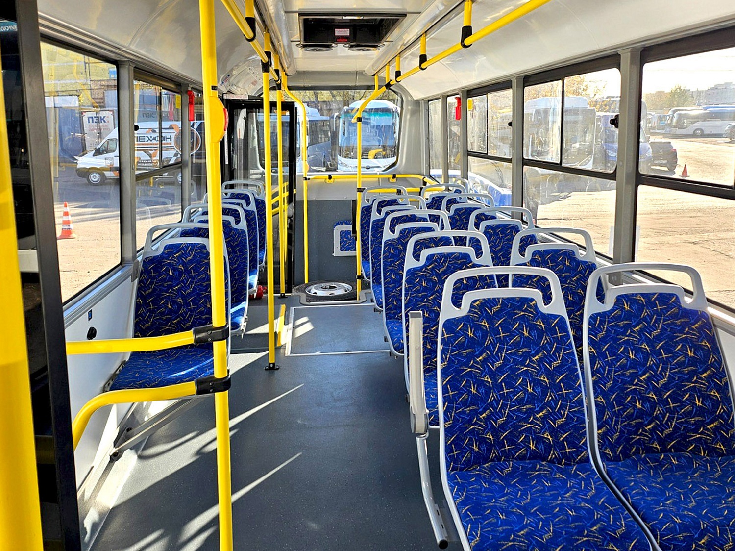 Автобус КАМАЗ-4280-F5 VEGA